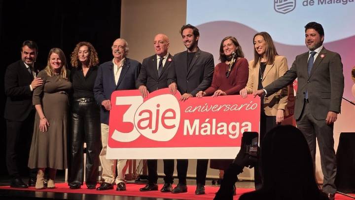 AJE Málaga celebra su 30 aniversario con homenaje a sus socios históricos y destacando el "coraje" emprendedor