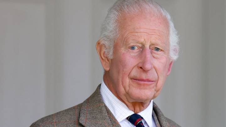 King Charles voices 'great worry' in powerful warning during chat with TV legend