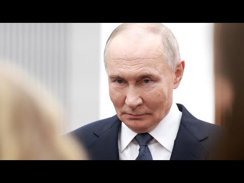 Putin launches verbal attack against Europe moments before meeting with Trump team