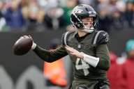 Glenn says he will play QB who gives Jets best chance to win