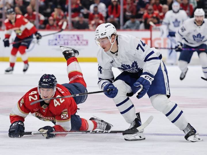 Maple Leafs not only East team feeling early season pressure
