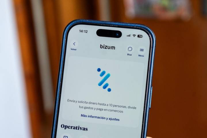 A partir de enero Hacienda va a mirar a Bizum con otros ojos: podrás pagar las cenas, pero no recibir donaciones familiares