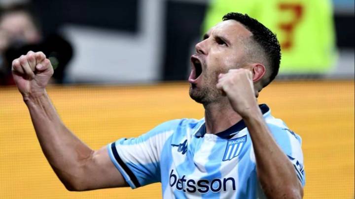 VIDEO: el gol de Adrián Martínez con el que Racing está eliminando a Boca del Torneo Clausura