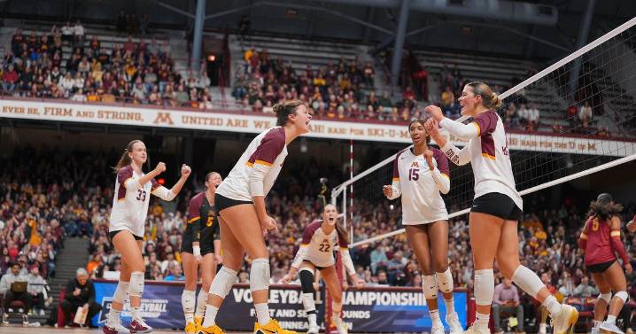Gopher volleyball hopes to withstand top-ranked Pitt, Olivia Babcock in Sweet 16 match
