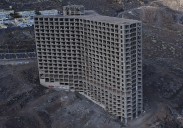 Muere una niña de 13 años tras caerse de un edificio abandonado en Tenerife