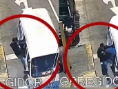 Cobrador arroja a pasajero al suelo y lo saca de combi informal en La Molina