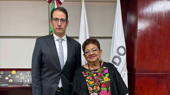 Ernestina Godoy se Reúne con César Oliveros, Nuevo Titular de FEMDO