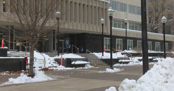 Wisconsin Elections Commission votes to print Madison poll books closer to Election Day