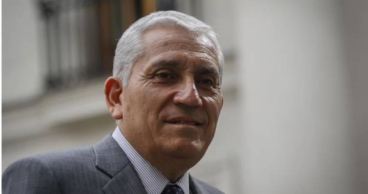 17 años de cárcel para exdirector de la PDI, Héctor Espinoza, por delitos de corrupción