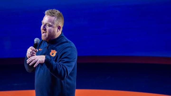 Watch Alex Golesh address crowd at Auburn basketball vs NC State