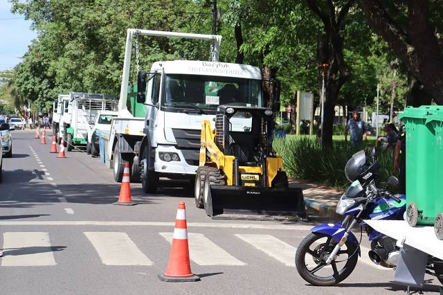 RESISTENCIA: El Municipio Presentó Una Nueva Flota De Vehículos Que Permitirá Implementar Un Sistema De Recolección Diferenciada De Residuos Urbanos