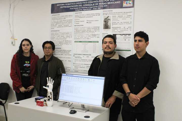 Desarrollan estudiantes de la UT Paso del Norte robot para enseñar Lengua de Señas Mexicana