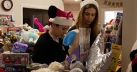 Edna 4-H Leadership team delivers holiday cheer to Jack’s Helping Hand
