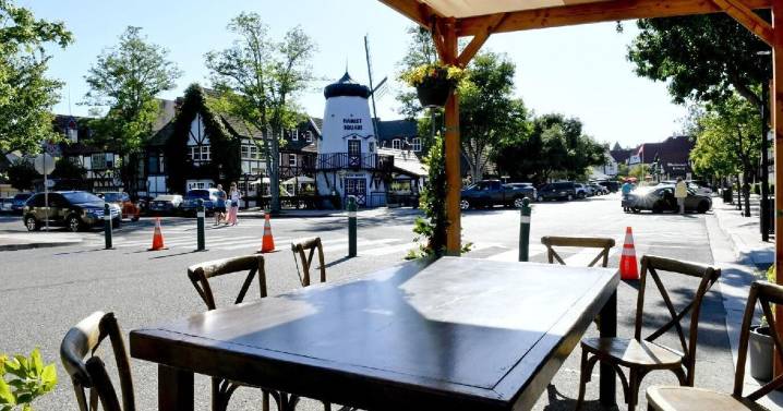 Solvang holiday street closure garners praise, frustration