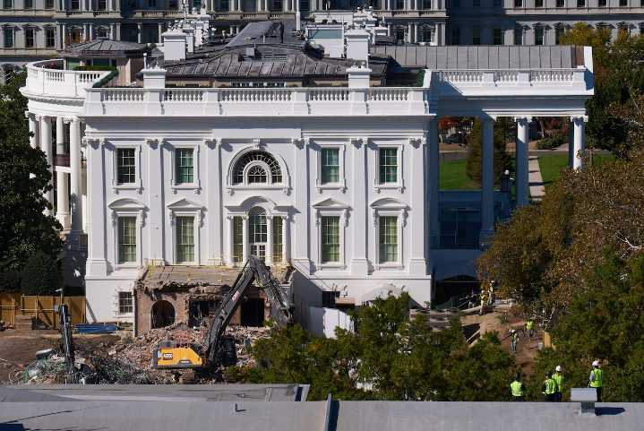 Trump replaces architect for White House ballroom project