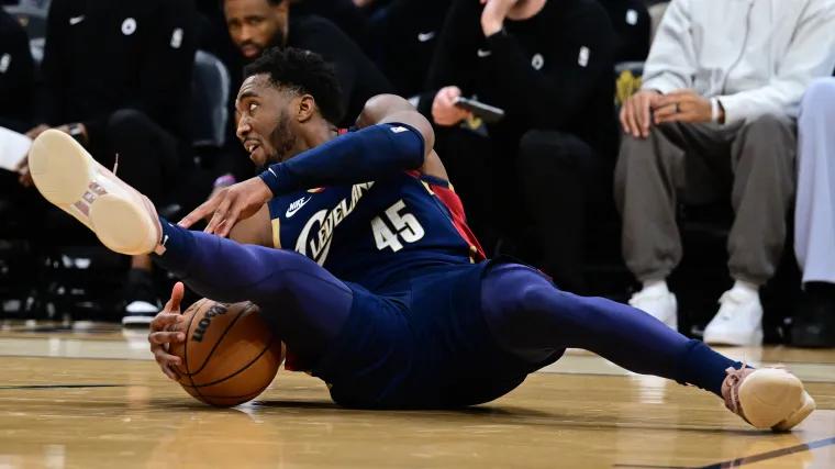 Cavs' Donovan Mitchell makes rare decision in frustration after Cleveland loss