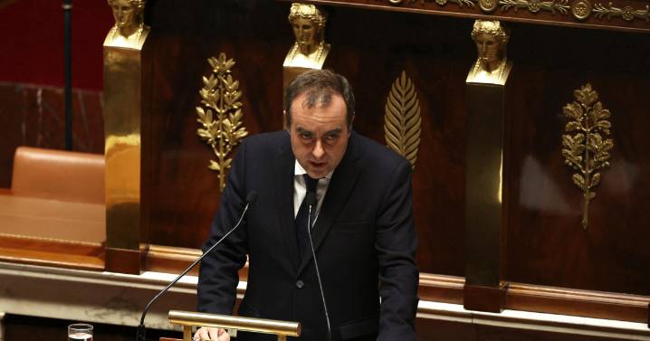 El primer ministro francés salva su puesto al conseguir sacar adelante el presupuesto de la Seguridad Social