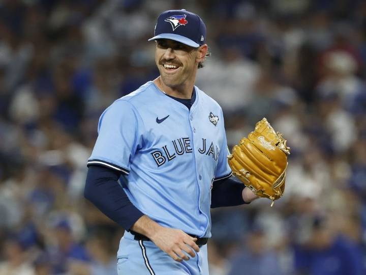 How Shane Bieber’s health could be shaping Blue Jays' plans