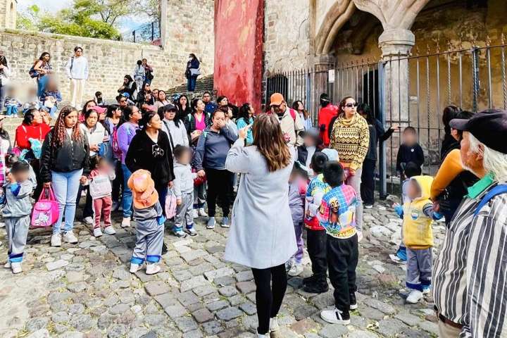 Niñez de Ocotlán descubre la historia viva de la capital en recorrido turístico organizado por el ayuntamiento de Tlaxcala