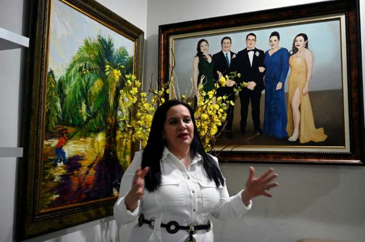 Expresidente indultado por Trump teme por su vida en Honduras, dice su esposa