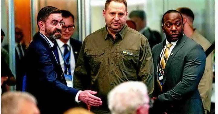 Zelenskyy loses more than his top aide after firing