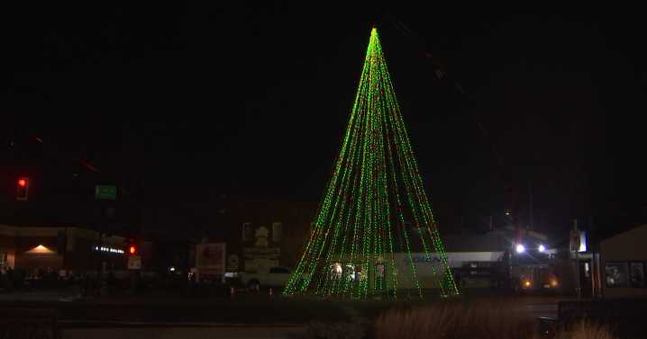 Carbondale's Lights Fantastic Parade, Winter Market amplify outreach for small businesses