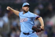 Merrill Kelly, Diamondbacks finalizing two-year, $40 million deal: Source