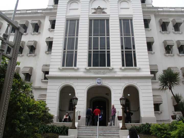 Habilitan en la salud pública una tecnología clave para combatir con mayor eficacia el cáncer en adultos