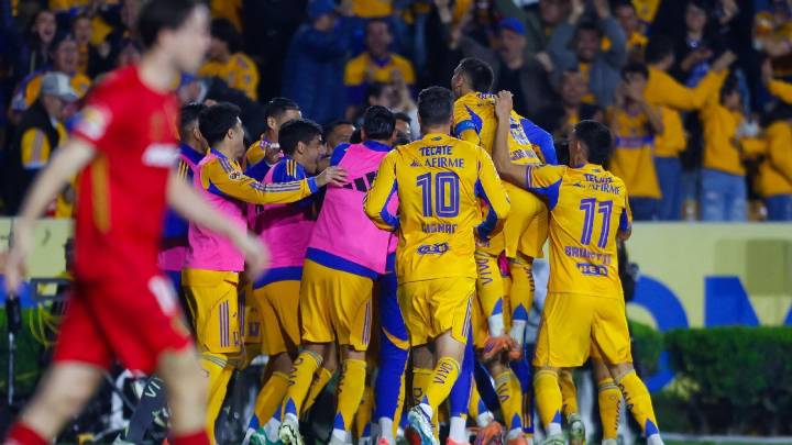 Tigres aprovecha error del Toluca y se impone en final de ida