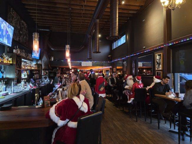 West Seattle Blog… | WEST SEATTLE WEEKEND SCENE: Santa Pub Crawl, second decade!