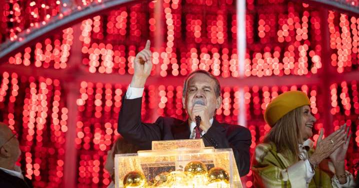 Abel Caballero apunta hacia Hollywood: ya ve en Vigo un plató de cine tras acoger 42 rodajes