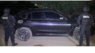Aseguran camioneta BMW con droga y cargadores para fusil en el poblado Bachigualatillo, en Navolato