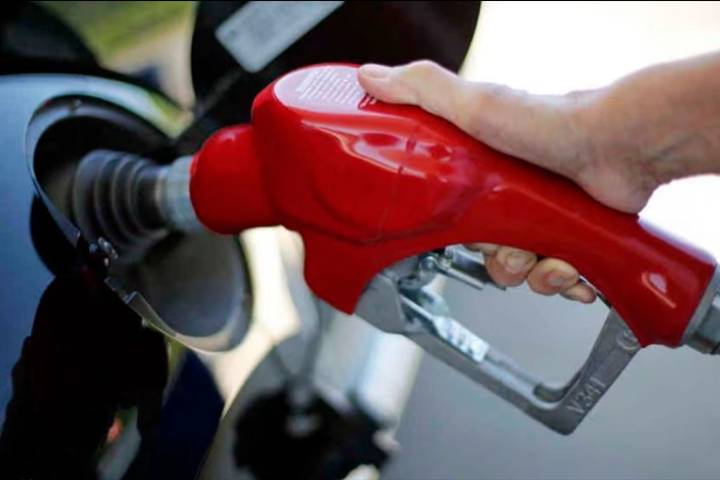 El Gobierno habilitó la creación de estaciones de servicios móviles