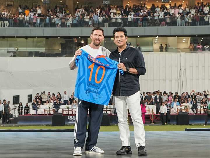"Today was a 10/10 day": Sachin following meeting with Messi
