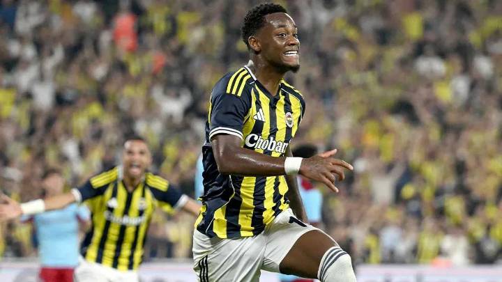 Jhon Durán encendió el clásico turco: la clave de su golazo contra Galatasaray