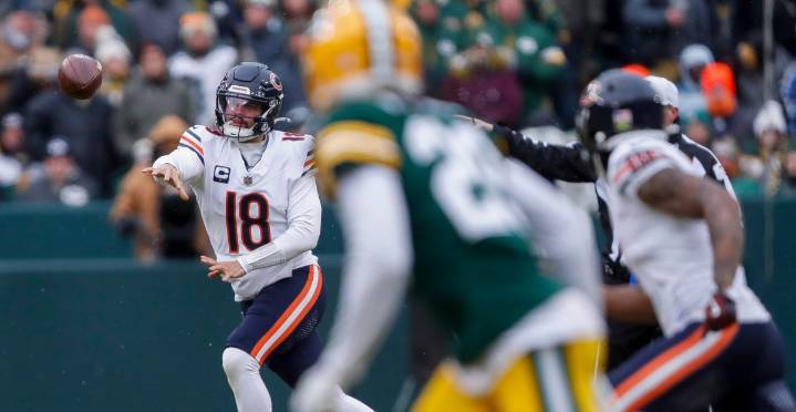 Bears vs. Packers: TV schedule, game previews, odds, and more