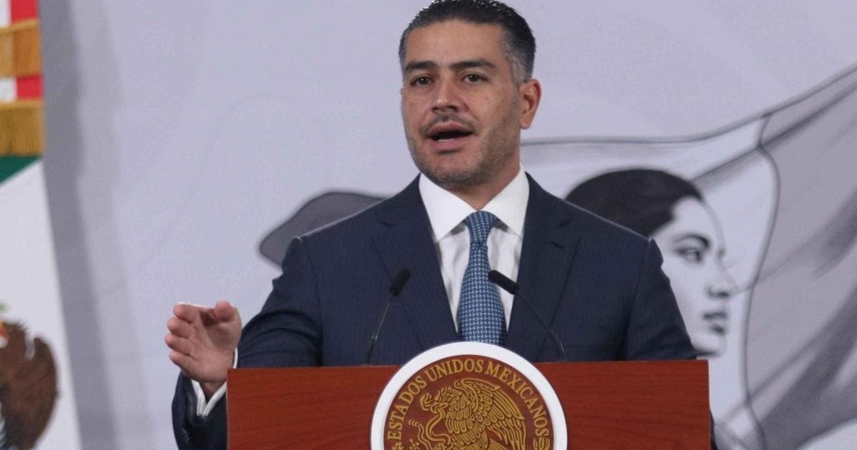 Harfuch descarta terrorismo en explosión de coche bomba en Coahuayana, Michoacán