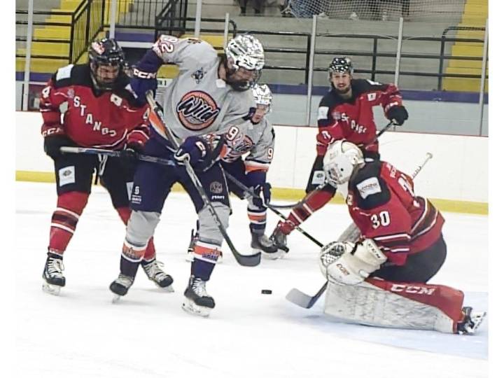 Akwesasne Wild breeze past South Stormont Mustangs with 9