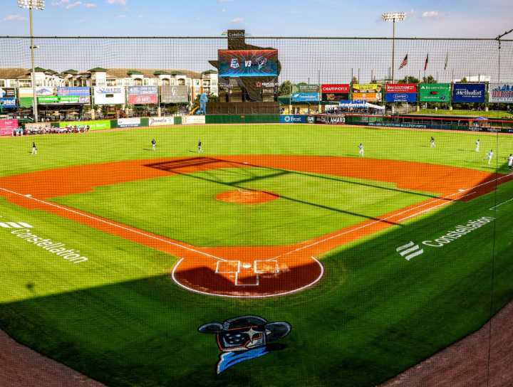 Houston Astros to sell Sugar Land Space Cowboys