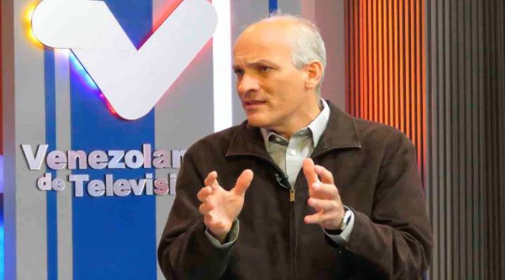 Ministro Menéndez: Venezuela avanza hacia nueva forma de gobernar con las comunidades