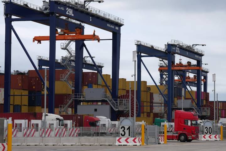 Bruselas investiga la compra de la operadora TERCAT del Puerto de Barcelona por el gigante MSC y la china Hutchison Ports