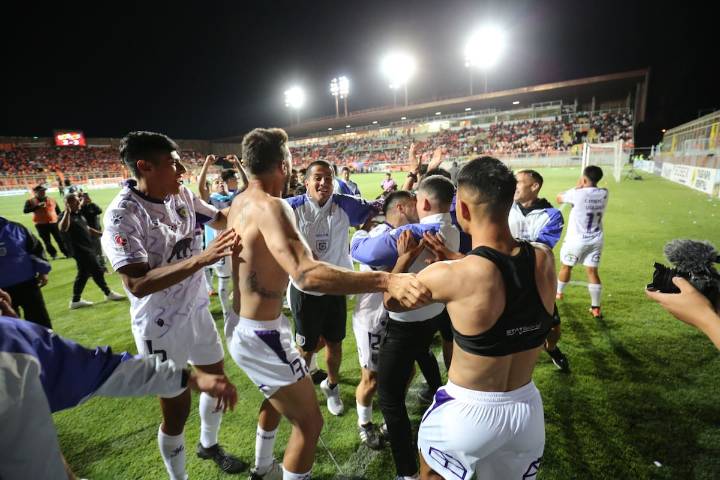 La emoción del plantel de Deportes Concepción tras el ascenso: “Esto es para toda la ciudad que vive y respira fútbol”