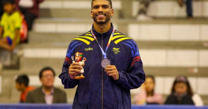 Caldas aporta nueva medalla para Colombia en los Juegos Bolivarianos: plata para Rubén Henao en karate