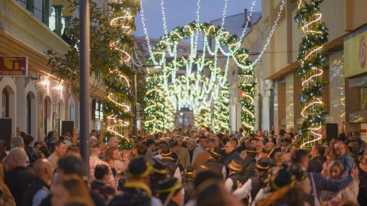 El municipio de Málaga que se convierte cada año en la ‘Ciudad de la Navidad’: con 100 actividades y la mejor decoración