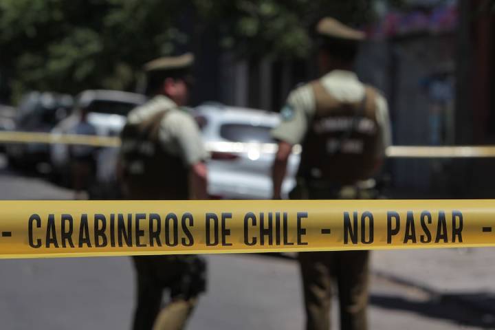 Sujeto armado irrumpe en centro deportivo de Las Condes y deja a cinco heridos: uno está en riesgo vital