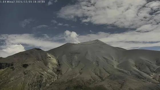 Autoridades mantienen seguimiento al volcán Puracé