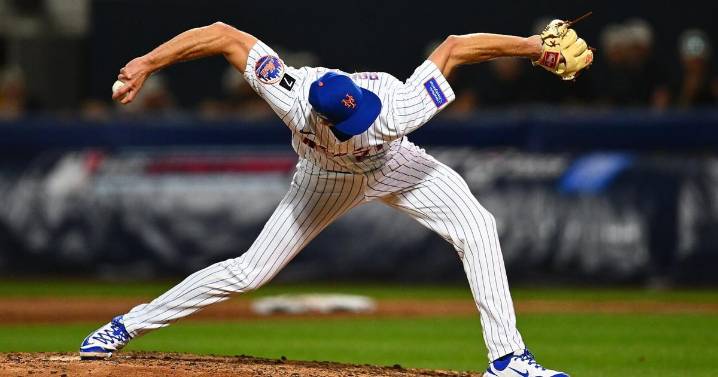 Blue Jays sign setup man Tyler Rogers to three