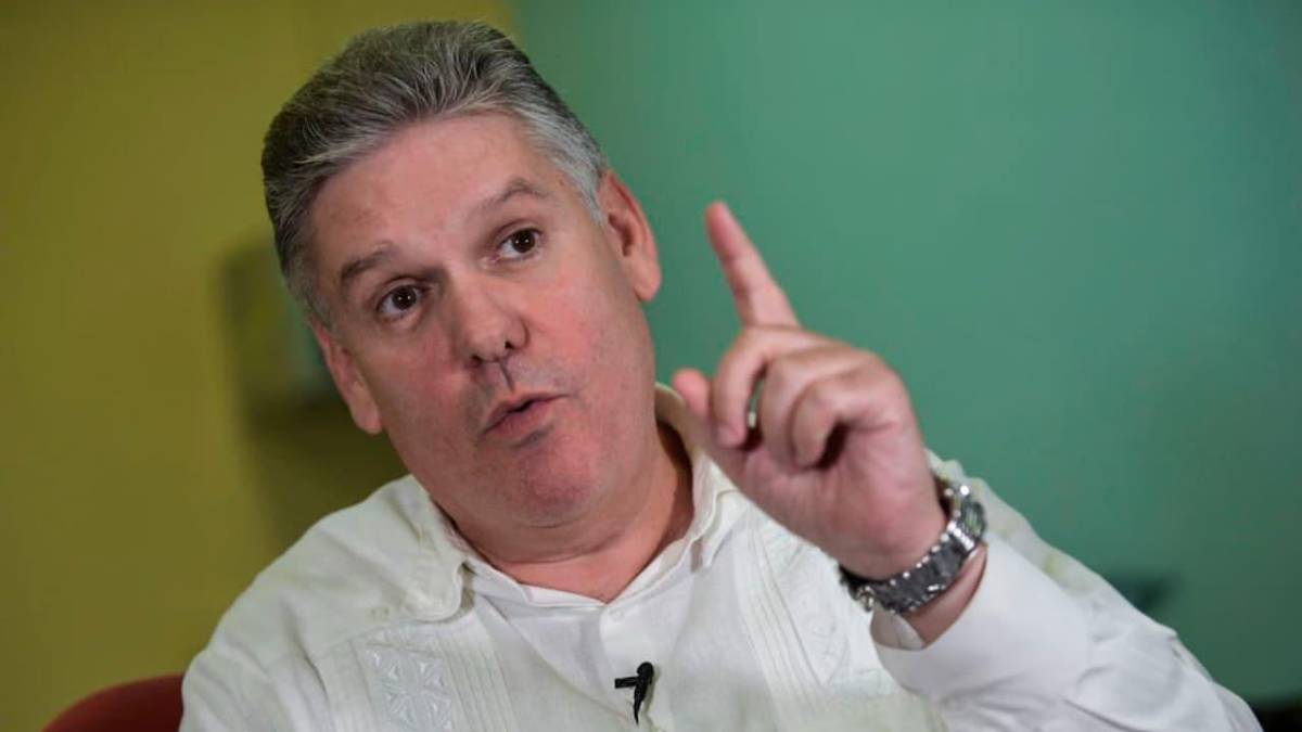 Justicia cubana condenó a cadena perpetua a exministro de Economía por espionaje y corrupción