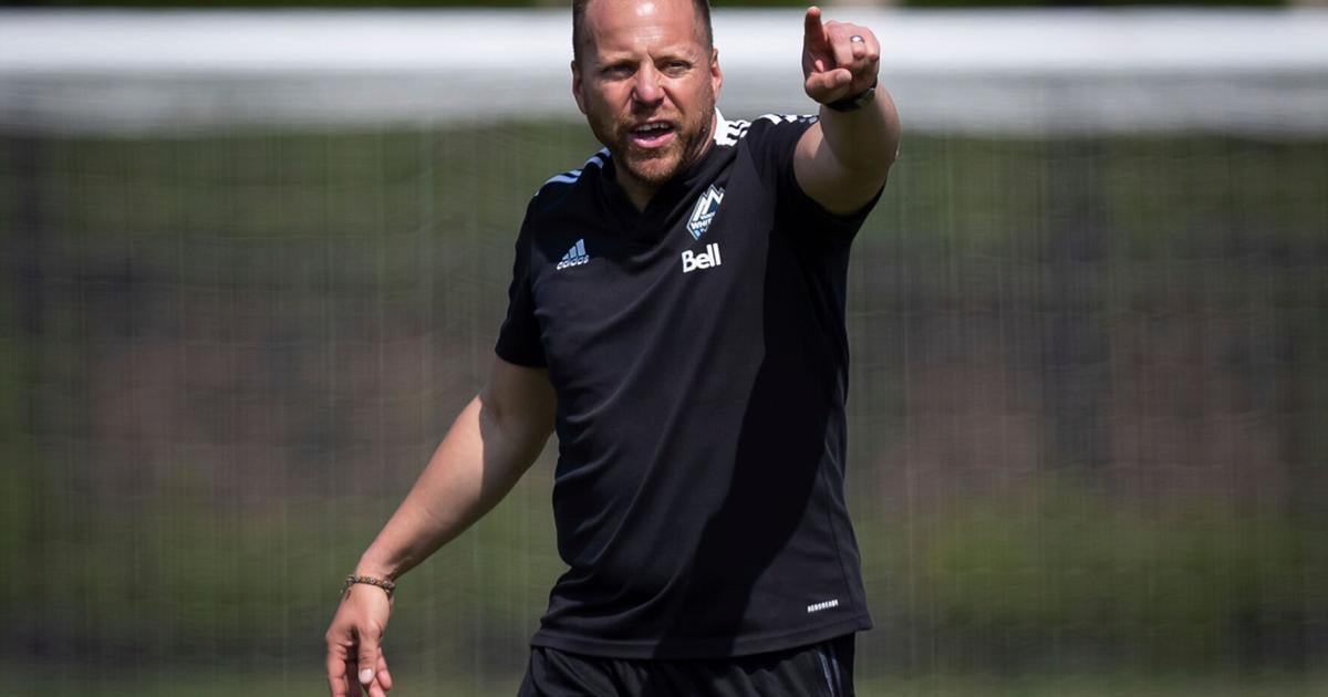 Los Angeles FC names Marc Dos Santos its head coach, promoting Steve Cherundolo's assistant