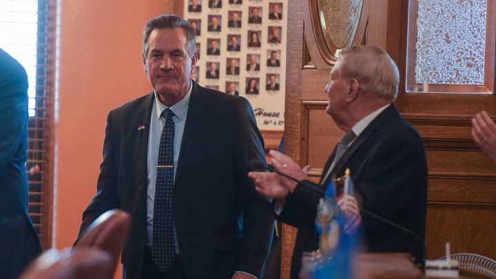 Gov. Rhoden presents lean South Dakota budget for FY27